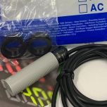 PR12-2DN-V cảm biến tiệm cận Autonics loại hình trụ